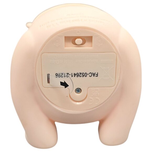 Walt Disney Winnie The Pooh Figural LED Night Light With Time Shut Off Nursery - Picture 8 of 10